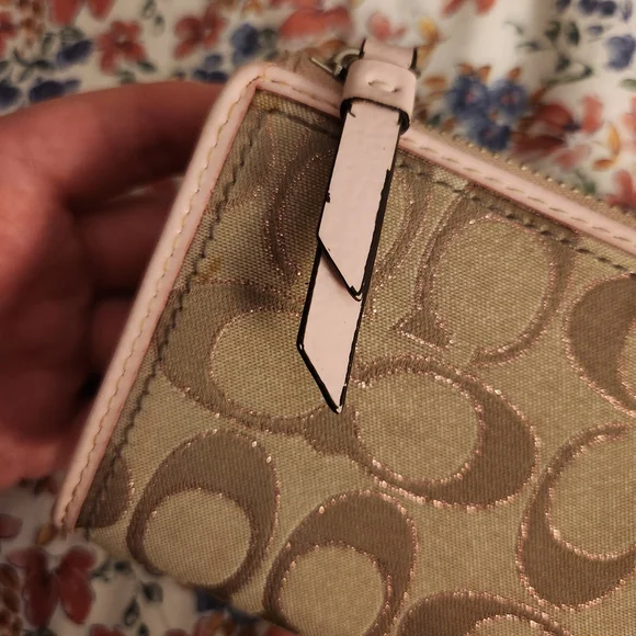 Coach Signature Canvas Zip-Around Wallet – Light Pink Trim - Picture 8 of 16